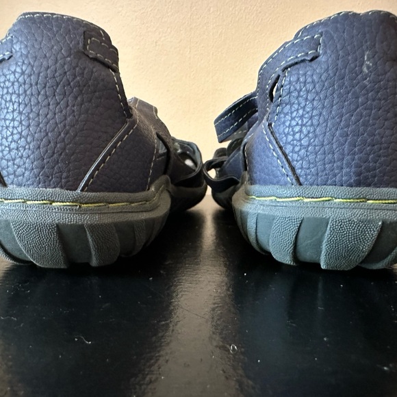 🌸JBU by Jambu🌸 grey sandals. - Picture 6 of 8